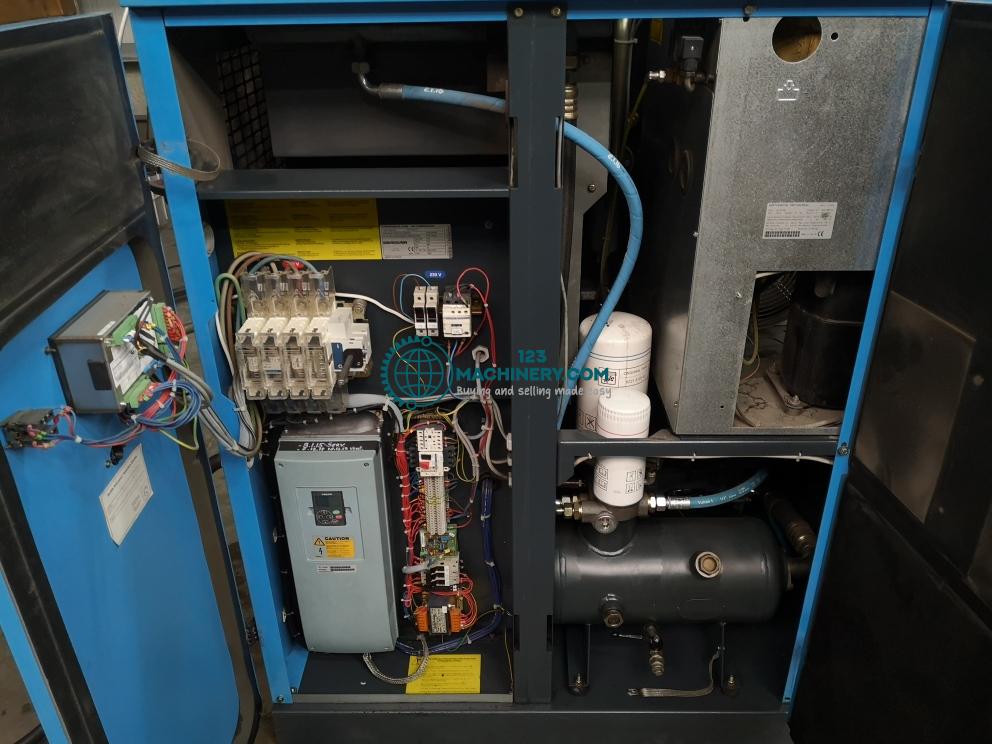 VİDALI KOMPRESÖR GRASSAIR RLR 30 22 KW